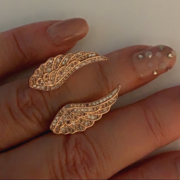 Henri bendel Rose gold sparkly wings open adjustable Ring size 6-7 - Picture 7 of 8